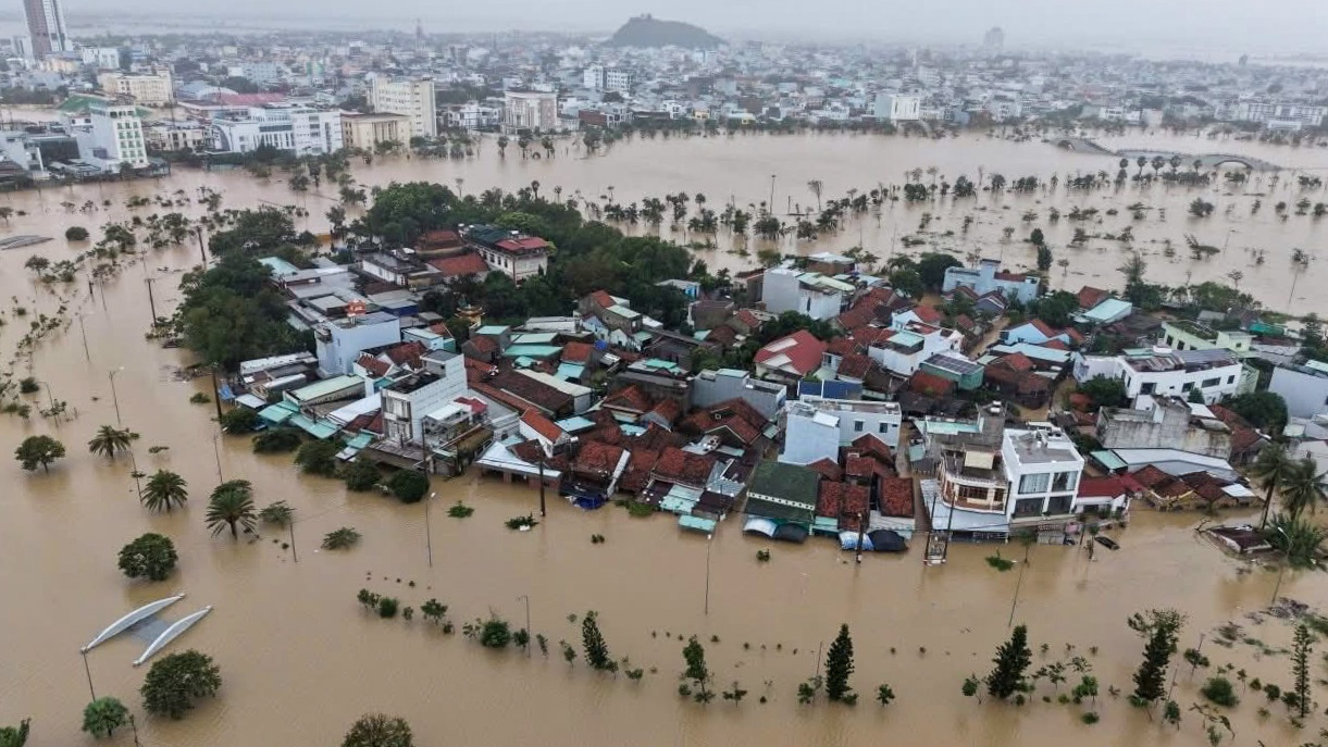 Mưa lũ gây thiệt hại lớn tại miền Trung - Tây Nguyên