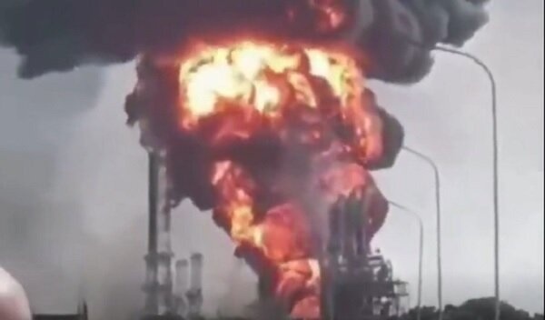 Lửa bùng phát tại cơ sở Petrocedeno của PDVSA