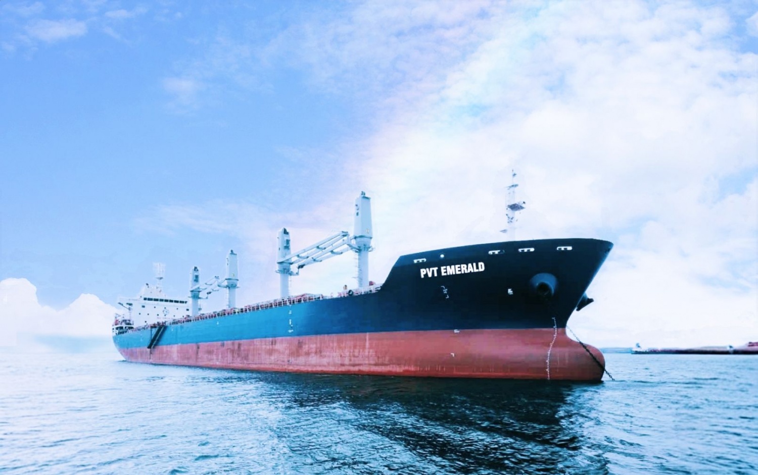 PVTrans khẳng định uy tín từ chuẩn mực minh bạch PVTrans khẳng định uy tín từ chuẩn mực minh bạch