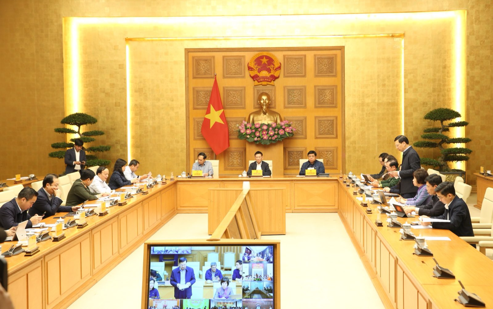 Thủ tướng: Đặt mình vào địa vị người dân để khắc phục hậu quả thiên tai nhanh nhất, hiệu quả nhất Thủ tướng: Đặt mình vào địa vị người dân để khắc phục hậu quả thiên tai nhanh nhất, hiệu quả nhất