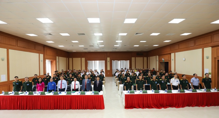 Hội Cựu chiến binh Vietsovpetro, phát huy bản chất “Bộ đội Cụ Hồ”: Trung thành – Đoàn kết – Gương mẫu – Đổi mới – Nghĩa tình Hội CCB Vietsovpetro phát huy phẩm chất “Bộ đội Cụ Hồ”: Trung thành - Đoàn kết - Gương mẫu - Đổi mới - Nghĩa tình