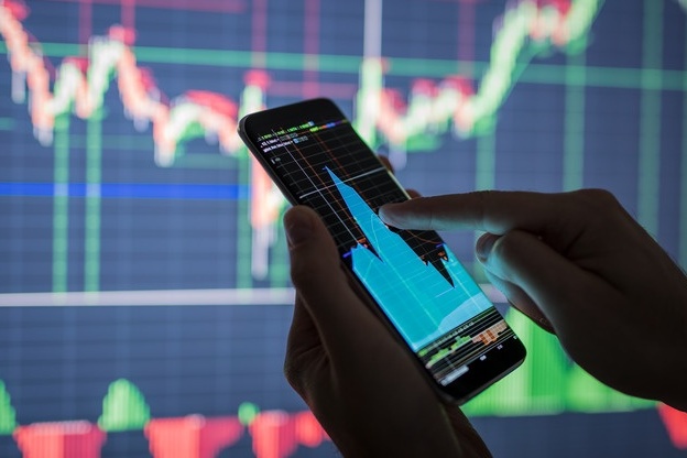 Nhận định thị trường chứng khoán ngày 24/11: Nắm giữ các cổ phiếu có vận động hồi phục mạnh mẽ