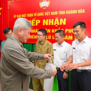 Petrovietnam chung tay hỗ trợ nhân dân tỉnh Khánh Hòa khắc phục hậu quả mưa lũ