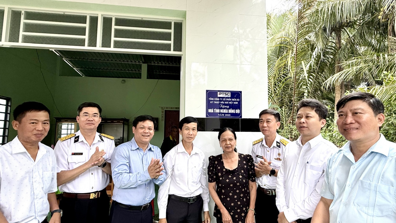 Hội Cựu chiến binh PTSC trao nhà “Nghĩa tình đồng đội” tại Vĩnh Long