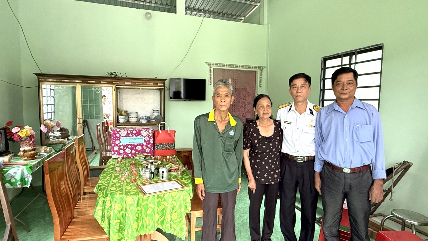 Hội Cựu chiến binh PTSC trao nhà “Nghĩa tình đồng đội” tại Vĩnh Long