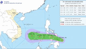 Biển Đông xuất hiện áp thấp nhiệt đới, cảnh báo mưa diện rộng tại miền Trung