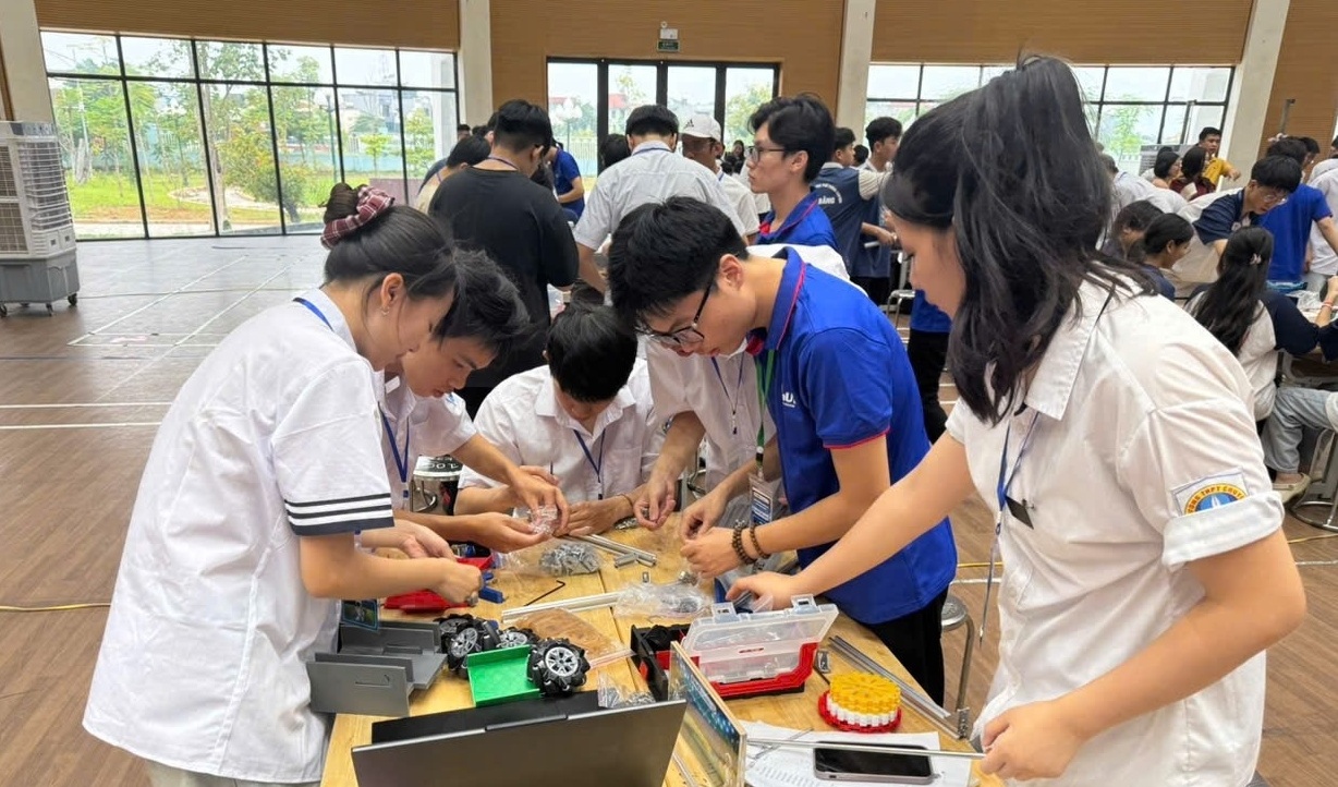 Phòng STEM từ Petrovietnam: Cú hích đổi mới giáo dục cho những ngôi trường vùng khó khăn