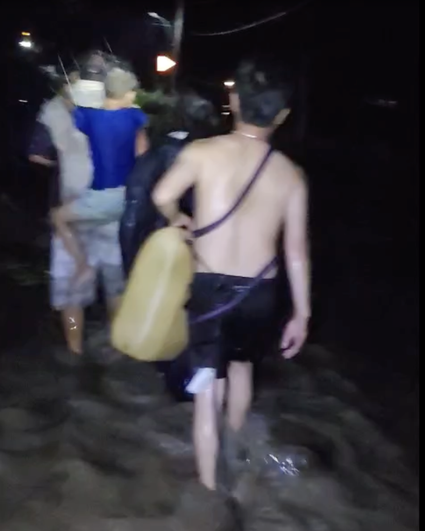 Phút giây sinh tử trong đêm lũ lịch sử ở Đắk Lắk