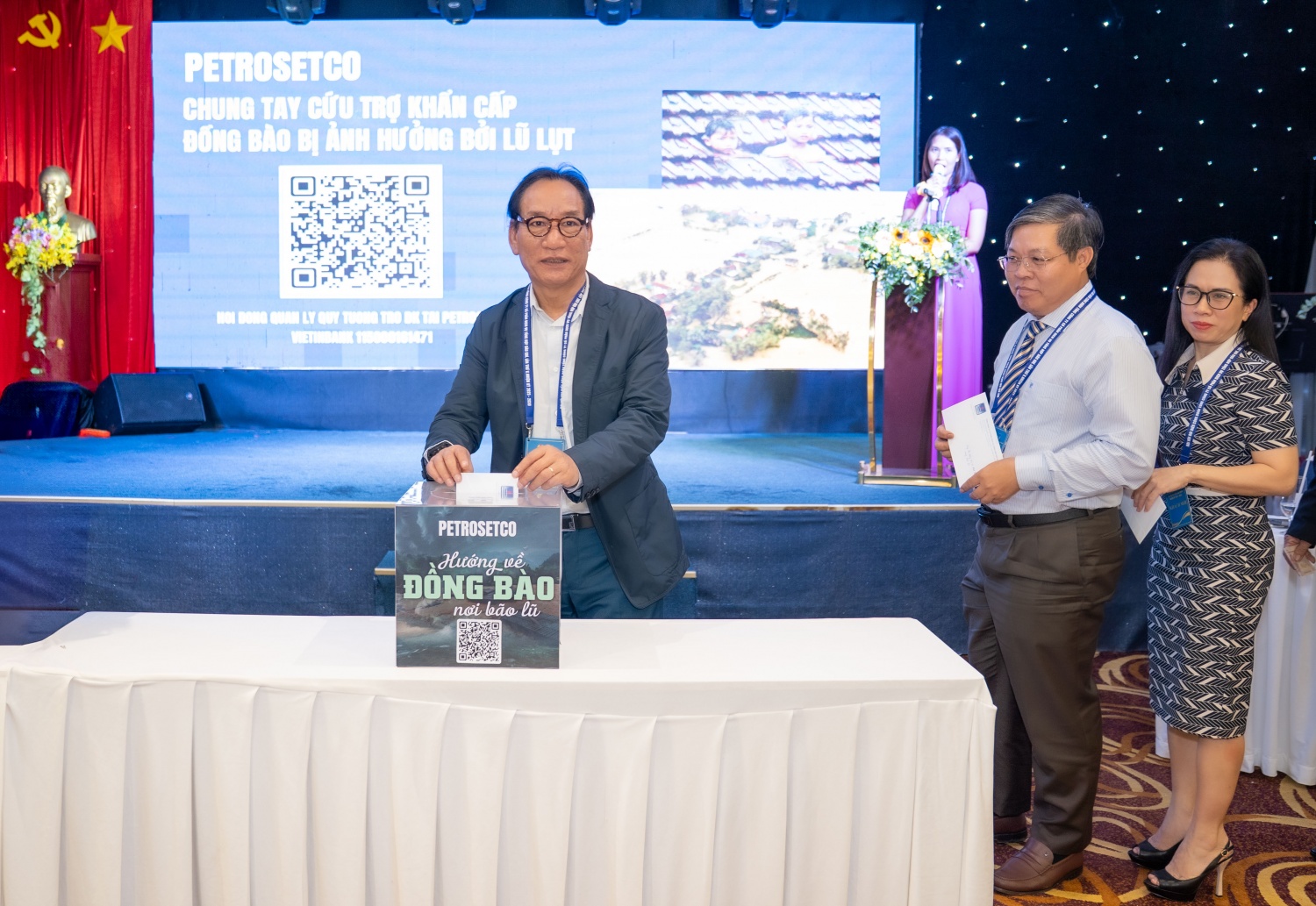 Các đơn vị Petrovietnam đồng loạt phát động quyên góp ủng hộ đồng bào vùng lũ Các đơn vị Petrovietnam đồng loạt phát động quyên góp ủng hộ đồng bào vùng lũ