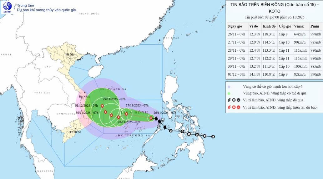 Bão số 15 (Koto) đổ bộ Biển Đông, dự báo hướng di chuyển phức tạp