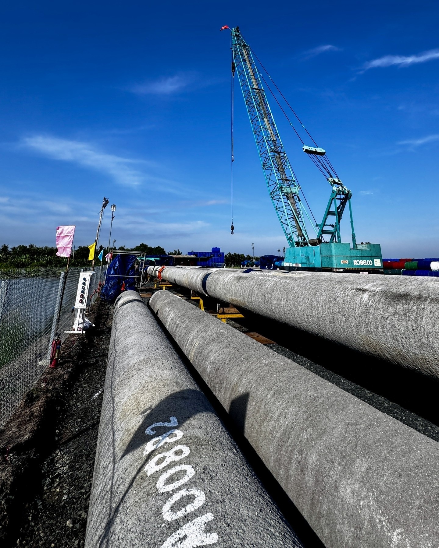 Khởi công thi công cơ khí tuyến ống bờ Lô B - Ô Môn: Tăng tốc giai đoạn thi công đồng bộ toàn tuyến