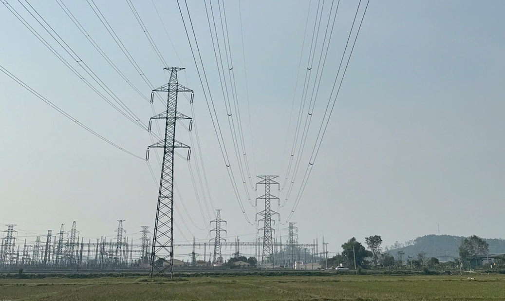 Đóng điện dự án đường dây 220kV phục vụ nhập khẩu điện từ Lào về Việt Nam