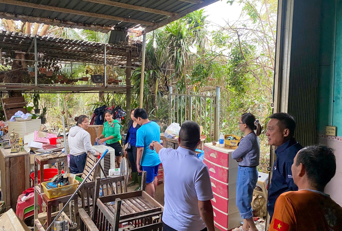 Petrovietnam lan tỏa tinh thần “nghĩa tình – trách nhiệm – sẻ chia” cùng bà con vùng lũ Petrovietnam lan tỏa tinh thần “nghĩa tình – trách nhiệm – sẻ chia” cùng bà con vùng lũ