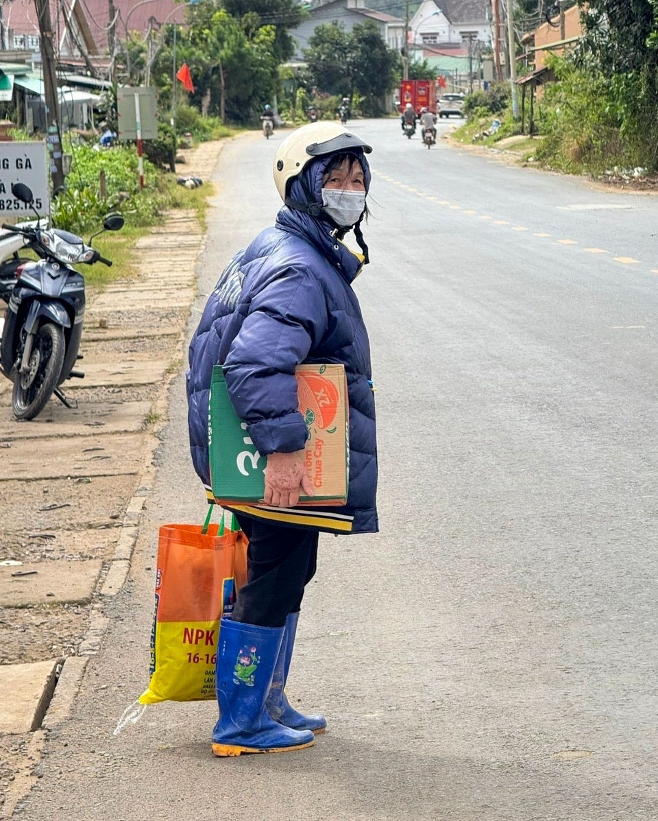 PVFCCo – Phú Mỹ sẻ chia cùng đồng bào vùng lũ miền Trung và Tây Nguyên PVFCCo – Phú Mỹ sẻ chia cùng đồng bào vùng lũ miền Trung và Tây Nguyên