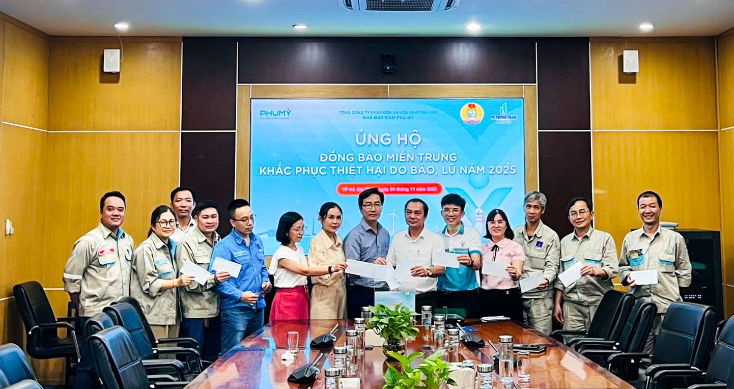 PVFCCo – Phú Mỹ sẻ chia cùng đồng bào vùng lũ miền Trung và Tây Nguyên PVFCCo – Phú Mỹ sẻ chia cùng đồng bào vùng lũ miền Trung và Tây Nguyên