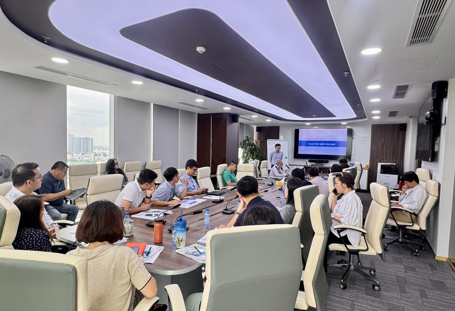 PVU và Ban Điều hành Dự án Lô 01&02 tổ chức đào tạo về Luật Dầu khí và các nội dung liên quan