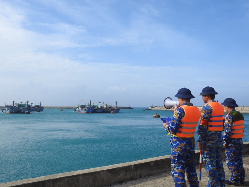 Thủ tướng yêu cầu chủ động ứng phó bão số 15 (Koto) ở mức cao nhất Thủ tướng yêu cầu chủ động ứng phó bão số 15 (Koto) ở mức cao nhất