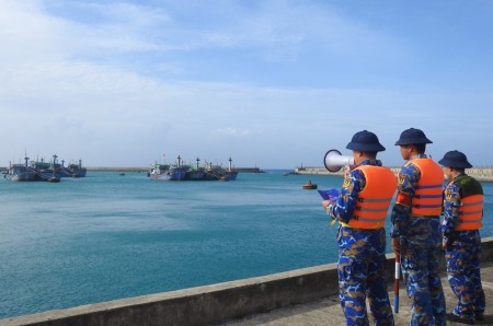 Thủ tướng yêu cầu chủ động ứng phó bão số 15 (Koto) ở mức cao nhất