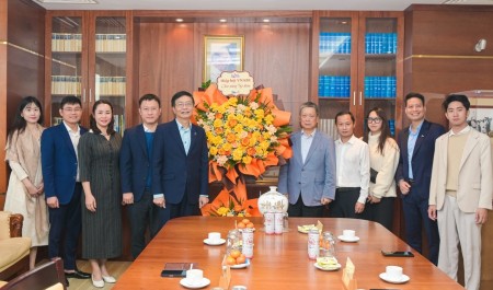 VNABC và HUMG chúc mừng Petrovietnam nhân kỷ niệm 64 năm Ngày truyền thống ngành Dầu khí Việt Nam