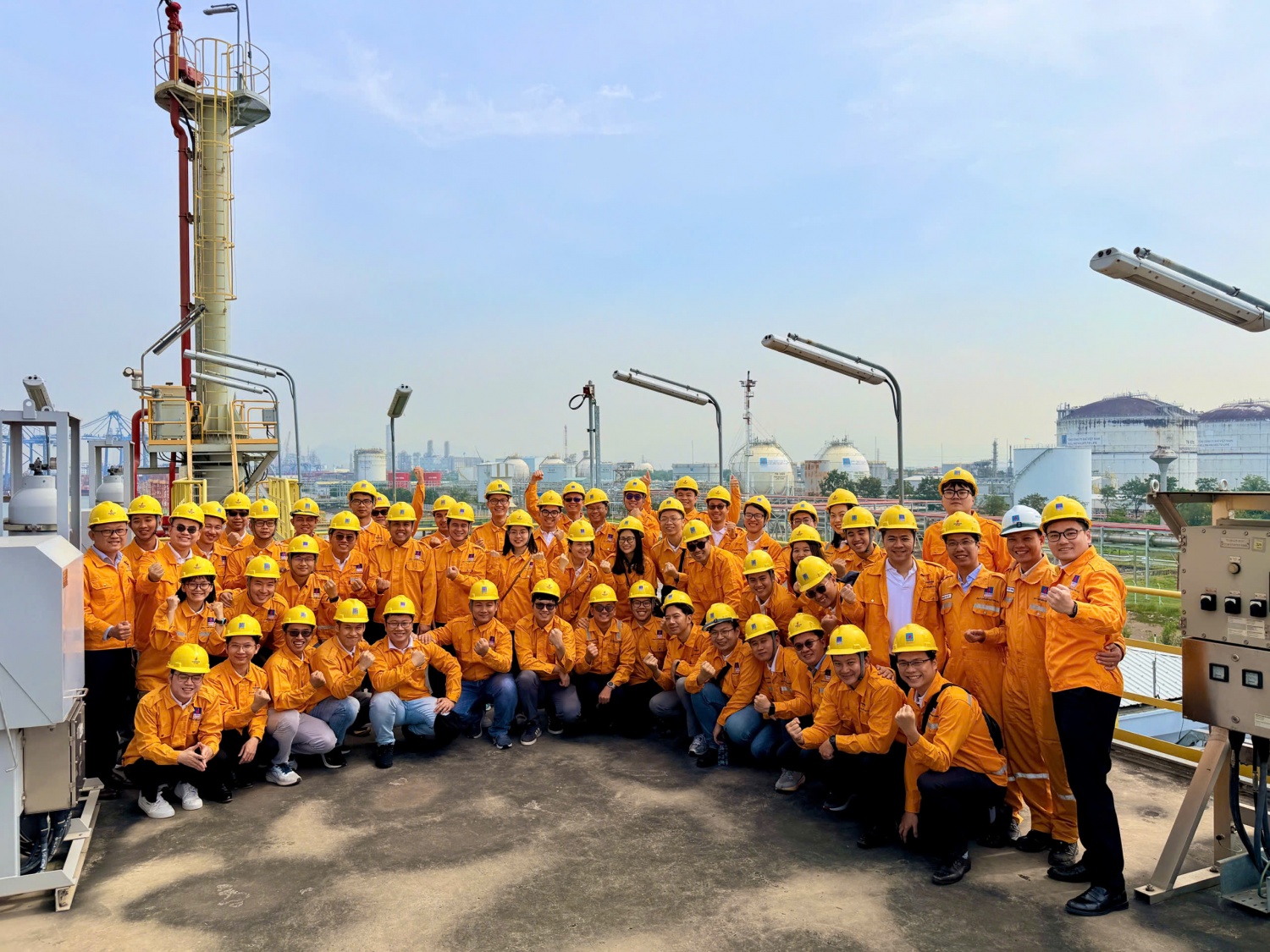 Đoàn học viên lớp “Lãnh đạo tương lai Petrovietnam Đoàn học viên lớp “Lãnh đạo tương lai Petrovietnam