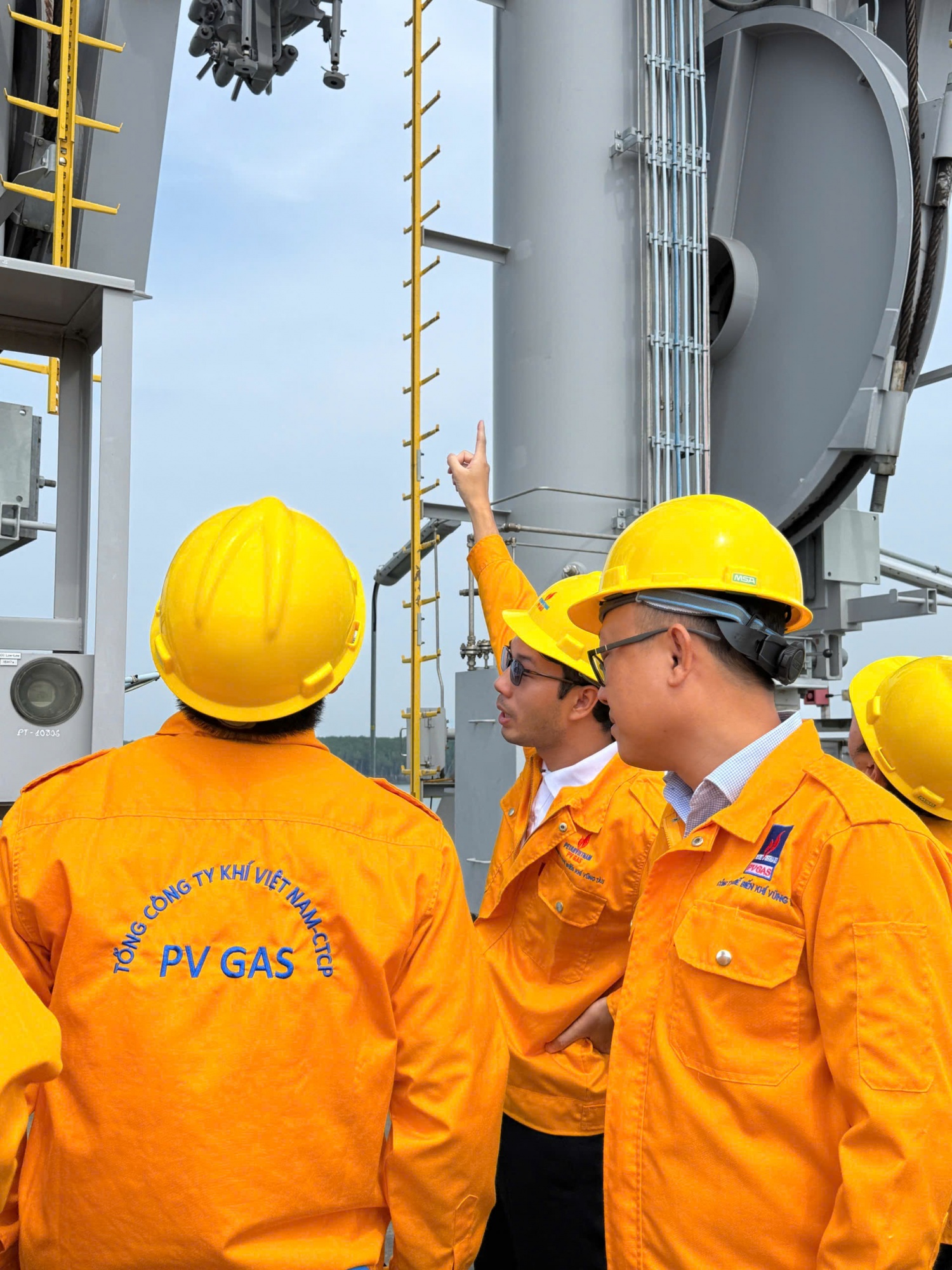 Đoàn học viên lớp “Lãnh đạo tương lai Petrovietnam Đoàn học viên lớp “Lãnh đạo tương lai Petrovietnam