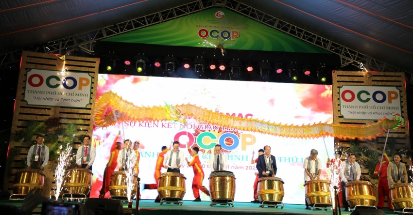 Khai mạc OCOP Thành phố Hồ Chí Minh Lần thứ I: Nâng tầm thương hiệu Việt, Lan tỏa tinh thần Lá lành đùm lá rách Nâng tầm thương hiệu Việt, hướng về đồng bào miền Trung