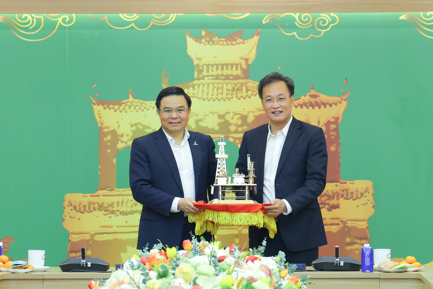 Hướng tới xây dựng Hưng Yên trở thành Trung tâm công nghiệp năng lượng sinh thái hiện đại Hướng tới xây dựng Hưng Yên trở thành Trung tâm công nghiệp năng lượng sinh thái hiện đại