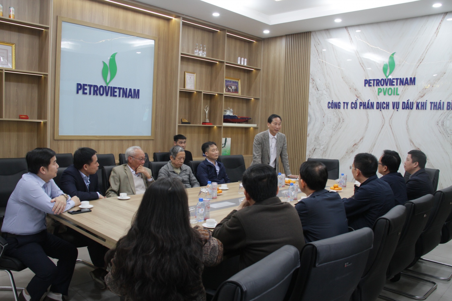 Hội Dầu khí Quảng Ngãi trở về “cái nôi” của ngành Dầu khí Việt Nam Hội Dầu khí Quảng Ngãi trở về “cái nôi” của ngành Dầu khí Việt Nam