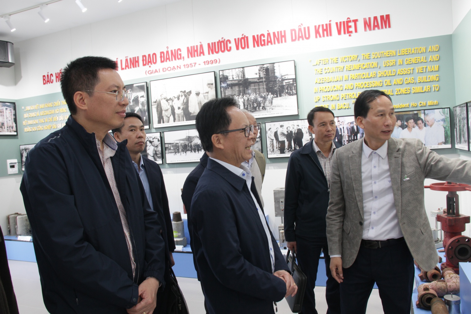 Hội Dầu khí Quảng Ngãi trở về “cái nôi” của ngành Dầu khí Việt Nam Hội Dầu khí Quảng Ngãi trở về “cái nôi” của ngành Dầu khí Việt Nam