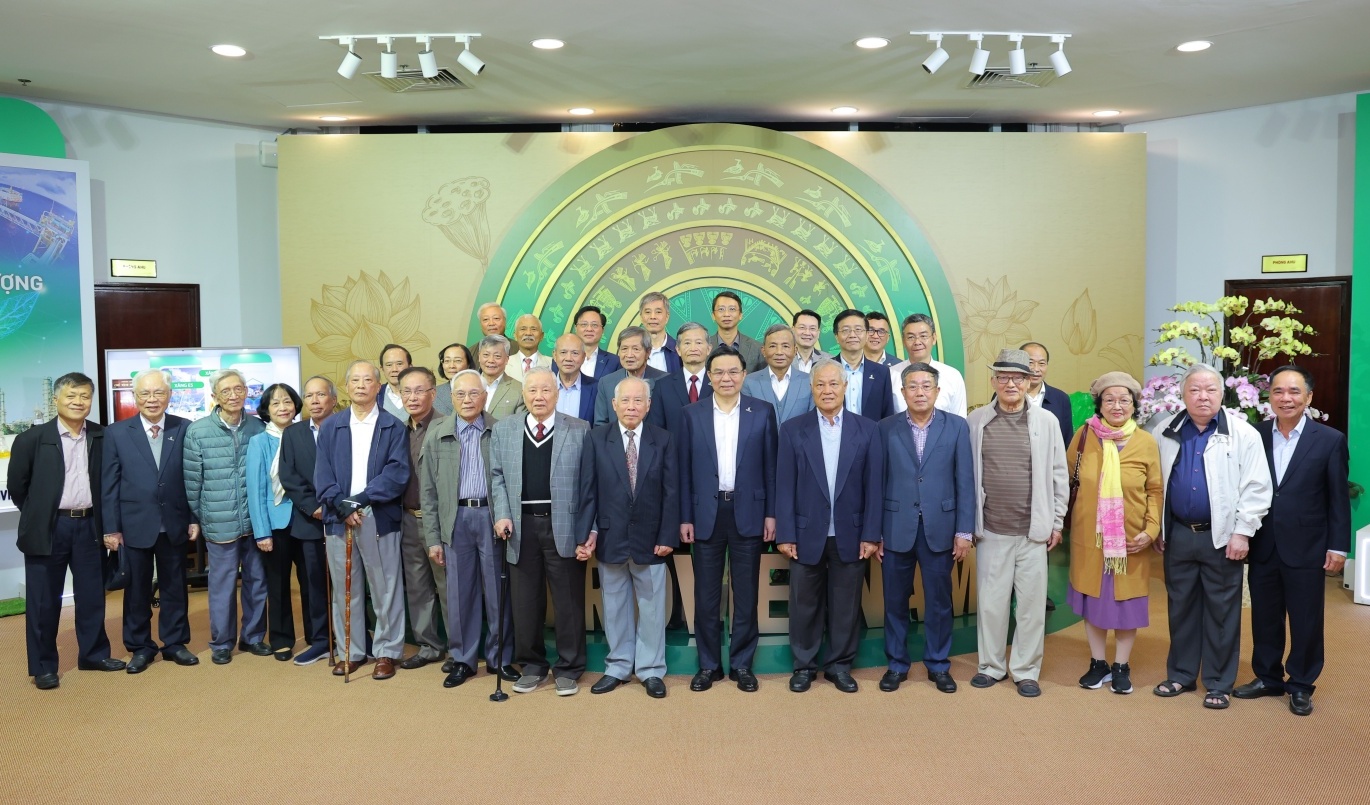 Nhìn lại chặng đường đầy vinh quang và tự hào