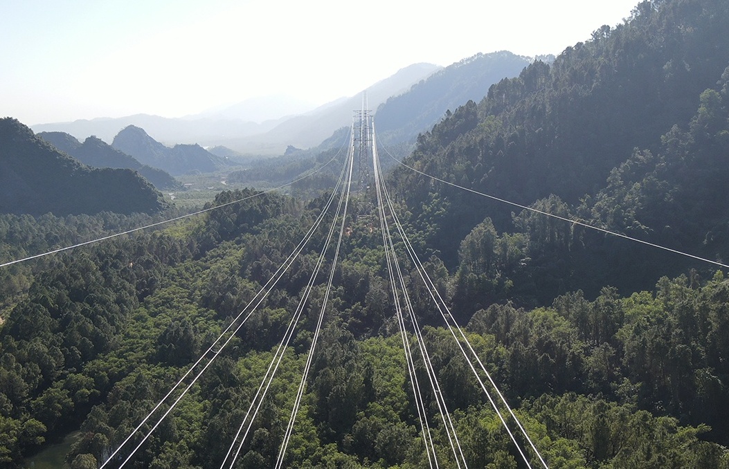 Đóng điện đường dây 220kV Đô Lương - Nam Cấm