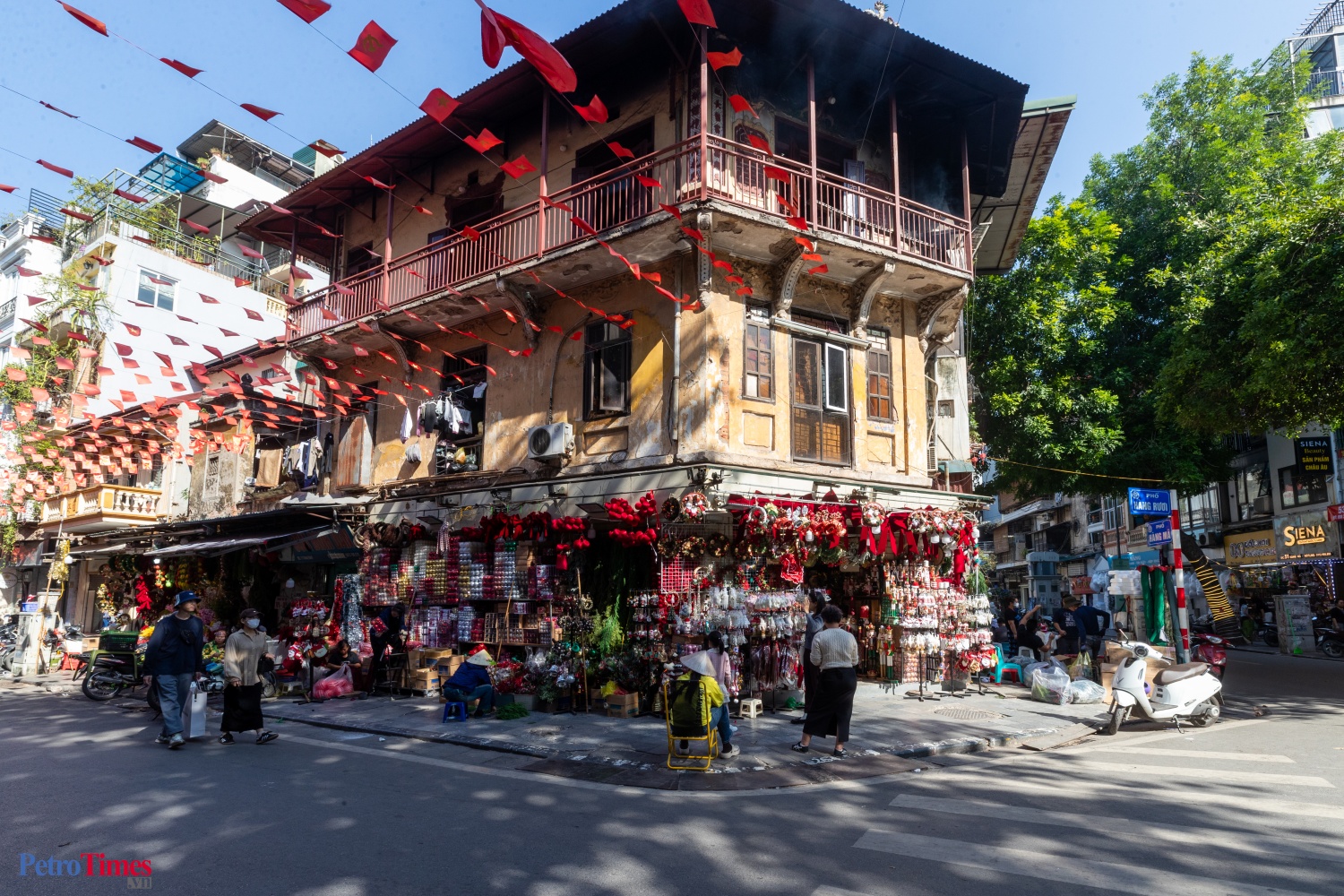 Buồn vui phố Hàng Mã