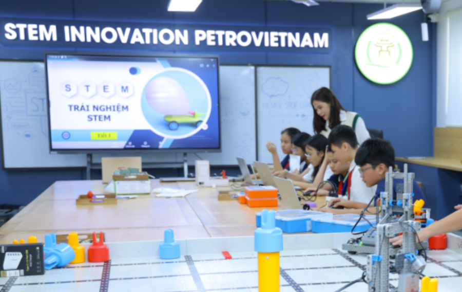 “STEM Innovation Petrovietnam” tiếp sức đam mê nghiên cứu sáng tạo cho học sinh Cao Bằng
