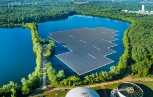 Bùng nổ điện mặt trời nổi