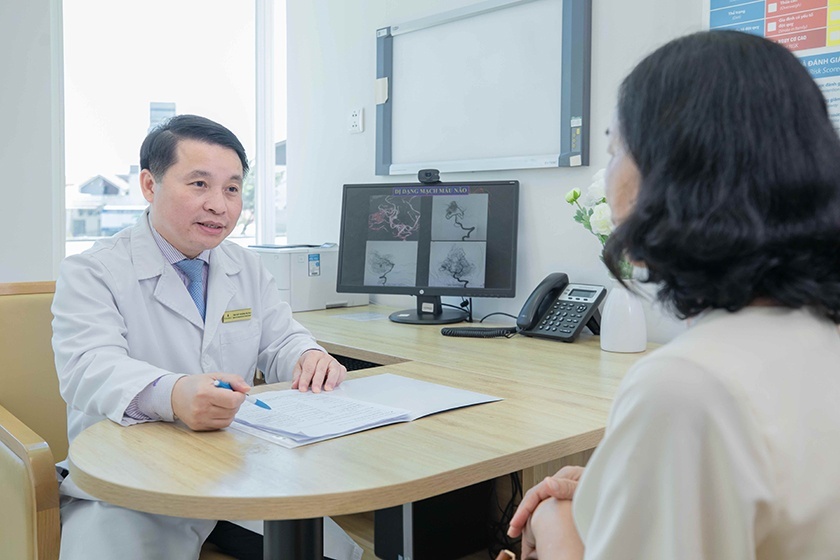 Vinmec Đà Nẵng cứu sống bệnh nhân có túi phình mạch não khổng lồ mà không cần mổ mở hộp sọ