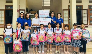 Tuổi trẻ PVFCCo - Phú Mỹ: Trao gửi yêu thương, tiếp sức em đến trường