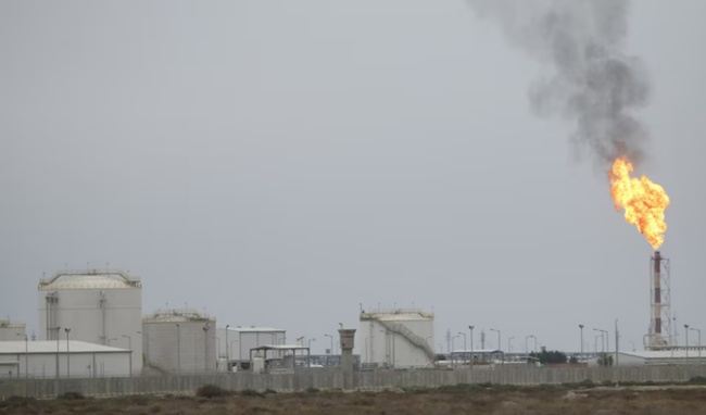 Exxon muốn mua lại cổ phần của Lukoil tại mỏ dầu West Qurna 2