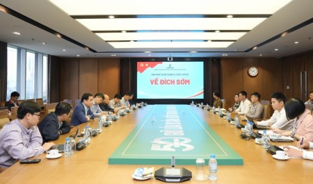 [Chùm ảnh] Đảng bộ BMQL&ĐH Petrovietnam quán triệt tinh thần thi đua "Về đích sớm" nhiệm vụ năm 2025