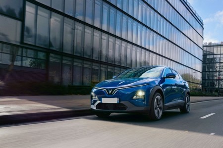 VinFast VF 6 - Món hời xe gầm cao tầm giá 700 triệu đồng