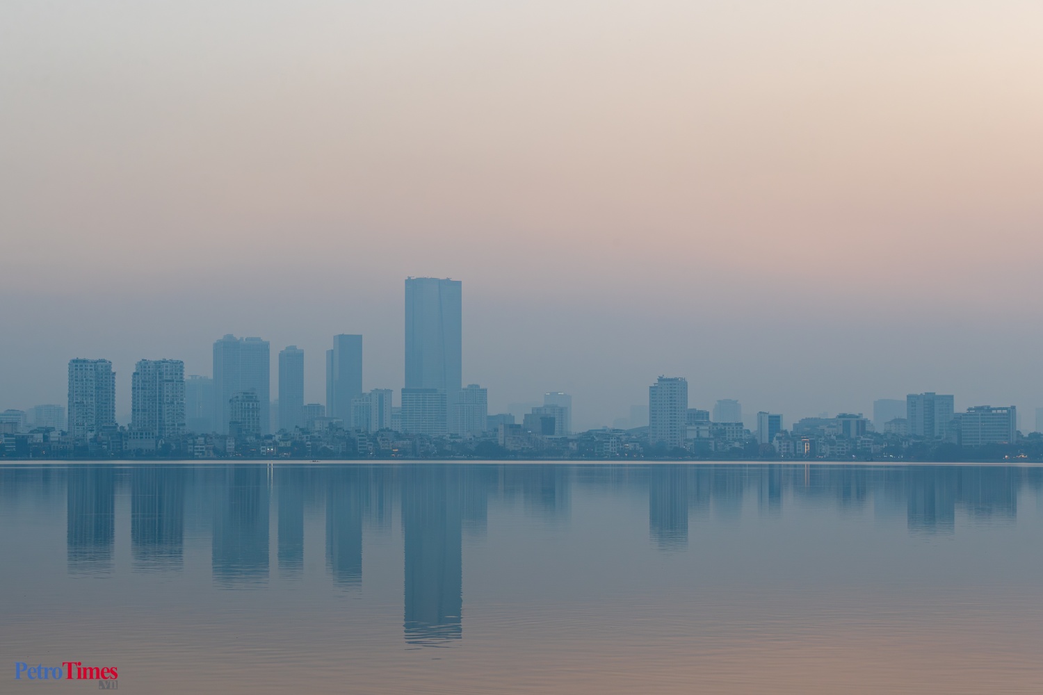 Hà Nội trong “vòng vây” của ô nhiễm