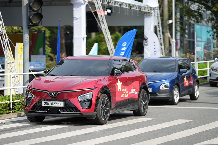 VinFast VF 7: C-SUV chất thể thao với chi phí sở hữu chỉ ngang xe hạng B