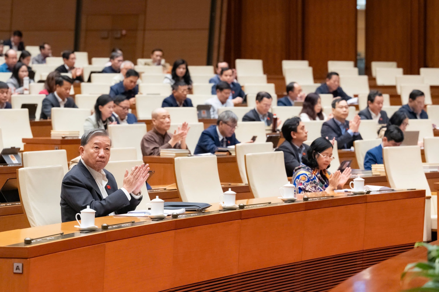 Quốc hội thông qua Luật Thi hành án dân sự (sửa đổi) với nhiều điểm mới quan trọng