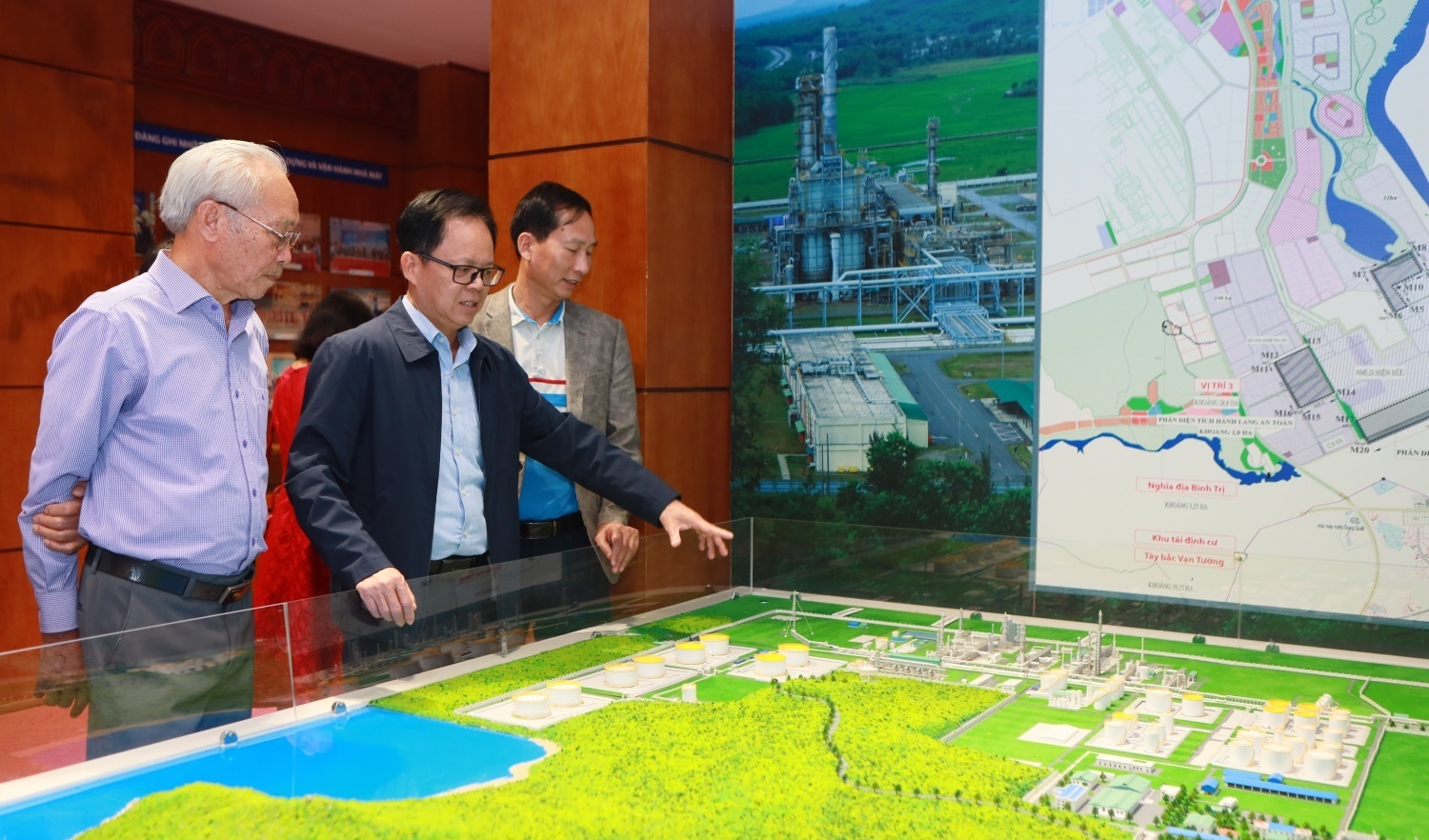 [VIDEO] Hội Dầu khí Sông Hồng thăm và làm việc với BSR