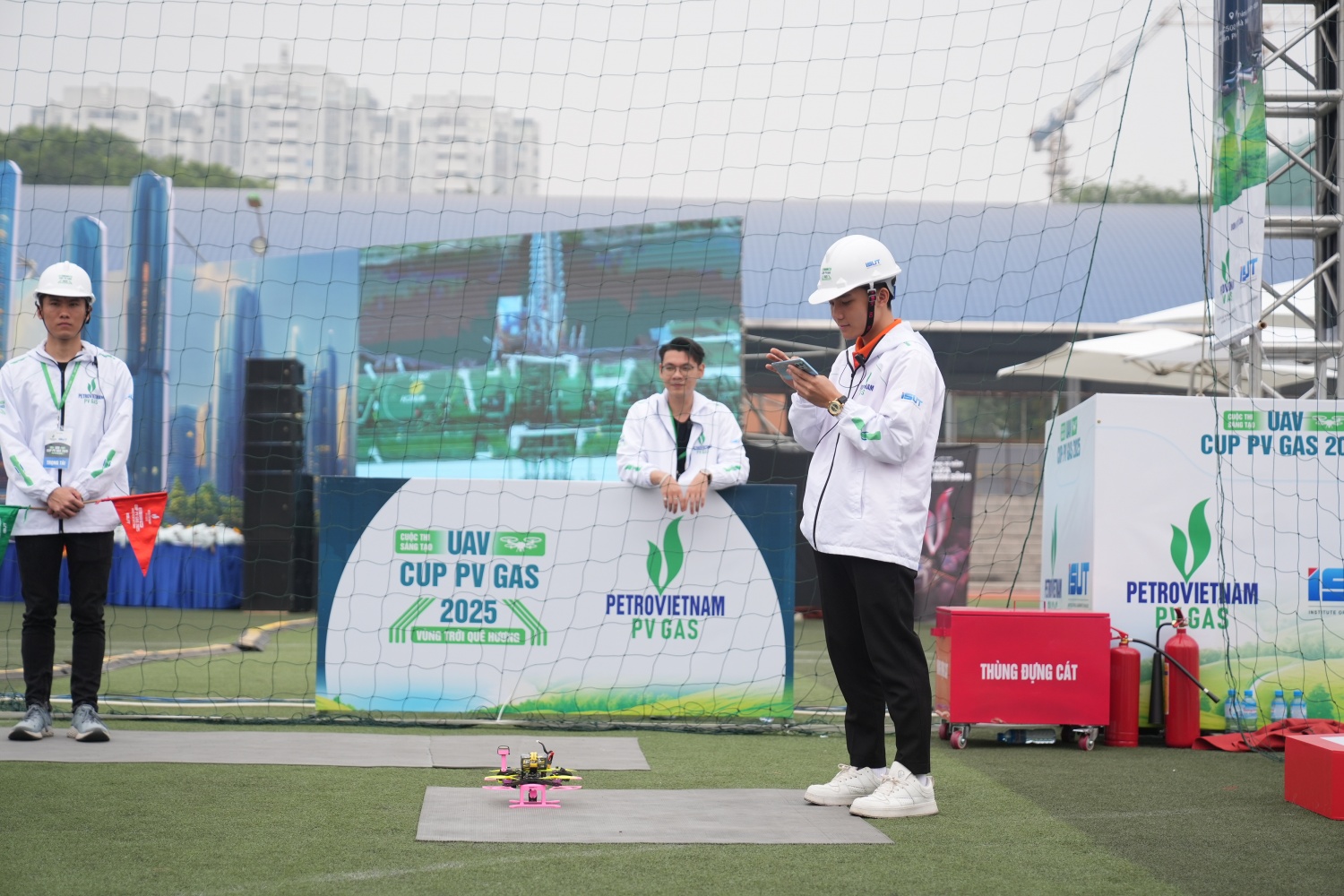 Tôn vinh tài năng trẻ, mở ra “vùng trời” sáng tạo mới Tôn vinh tài năng trẻ, mở ra “vùng trời” sáng tạo mới