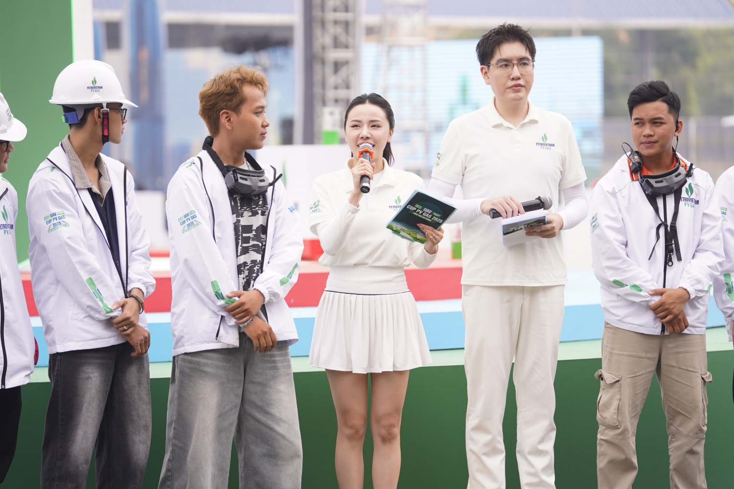 Tôn vinh tài năng trẻ, mở ra “vùng trời” sáng tạo mới Tôn vinh tài năng trẻ, mở ra “vùng trời” sáng tạo mới