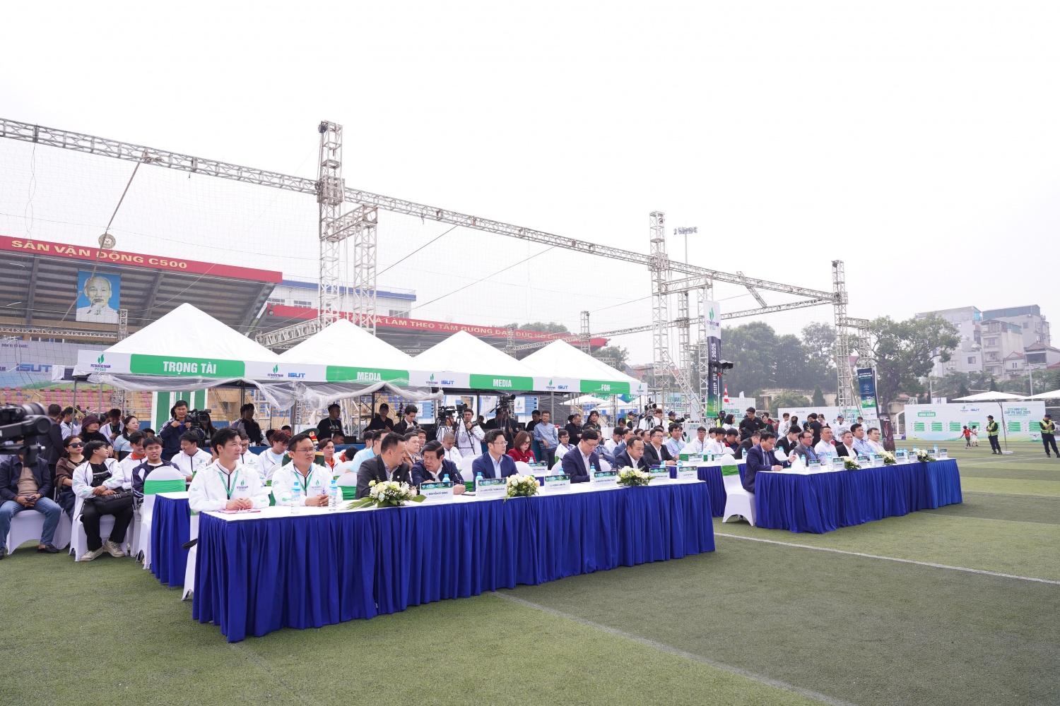 Tôn vinh tài năng trẻ, mở ra “vùng trời” sáng tạo mới Tôn vinh tài năng trẻ, mở ra “vùng trời” sáng tạo mới