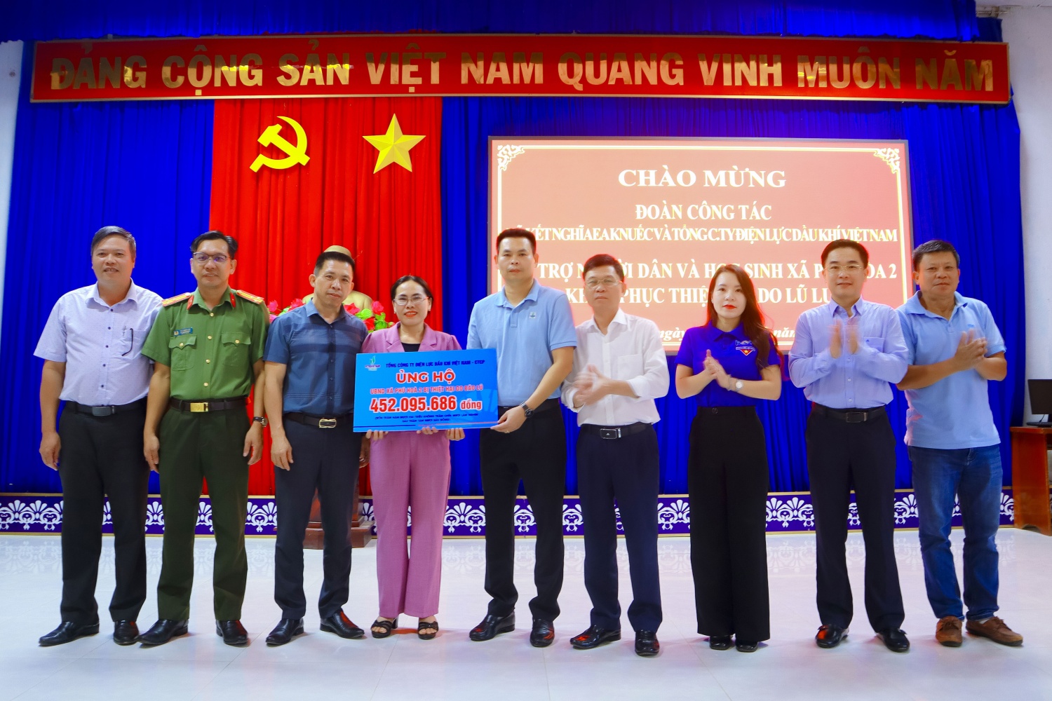 PV Power hỗ trợ bà con Đắk Lắk khắc phục hậu quả mưa lũ PV Power hỗ trợ bà con Đắk Lắk khắc phục hậu quả mưa lũ