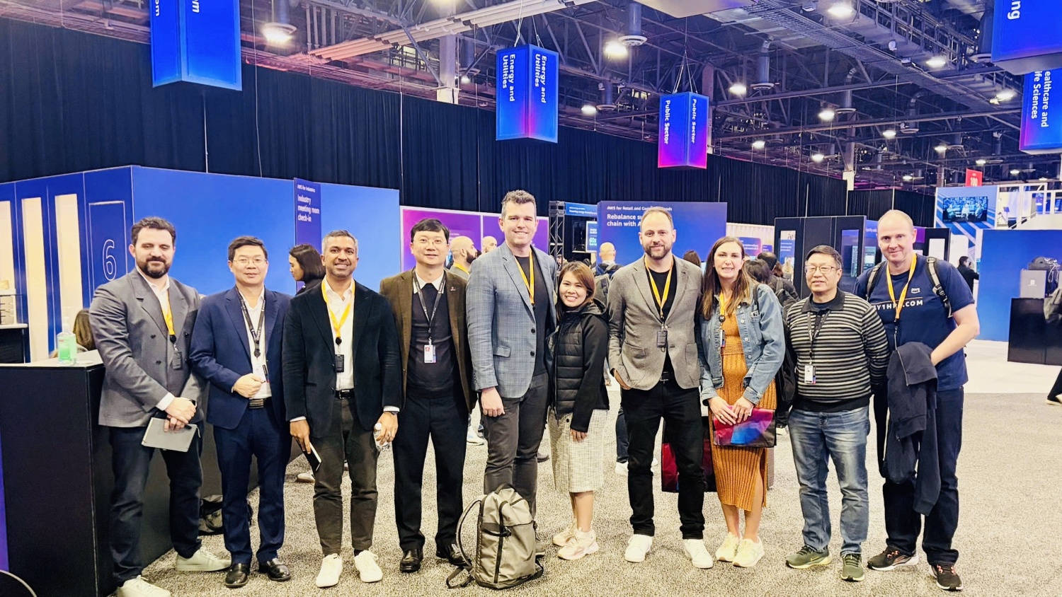 VPI làm việc với Amazon Web Services (AWS) về các định hướng chuyển đổi số chủ chốt VPI làm việc với Amazon Web Services (AWS) về các định hướng chuyển đổi số chủ chốt