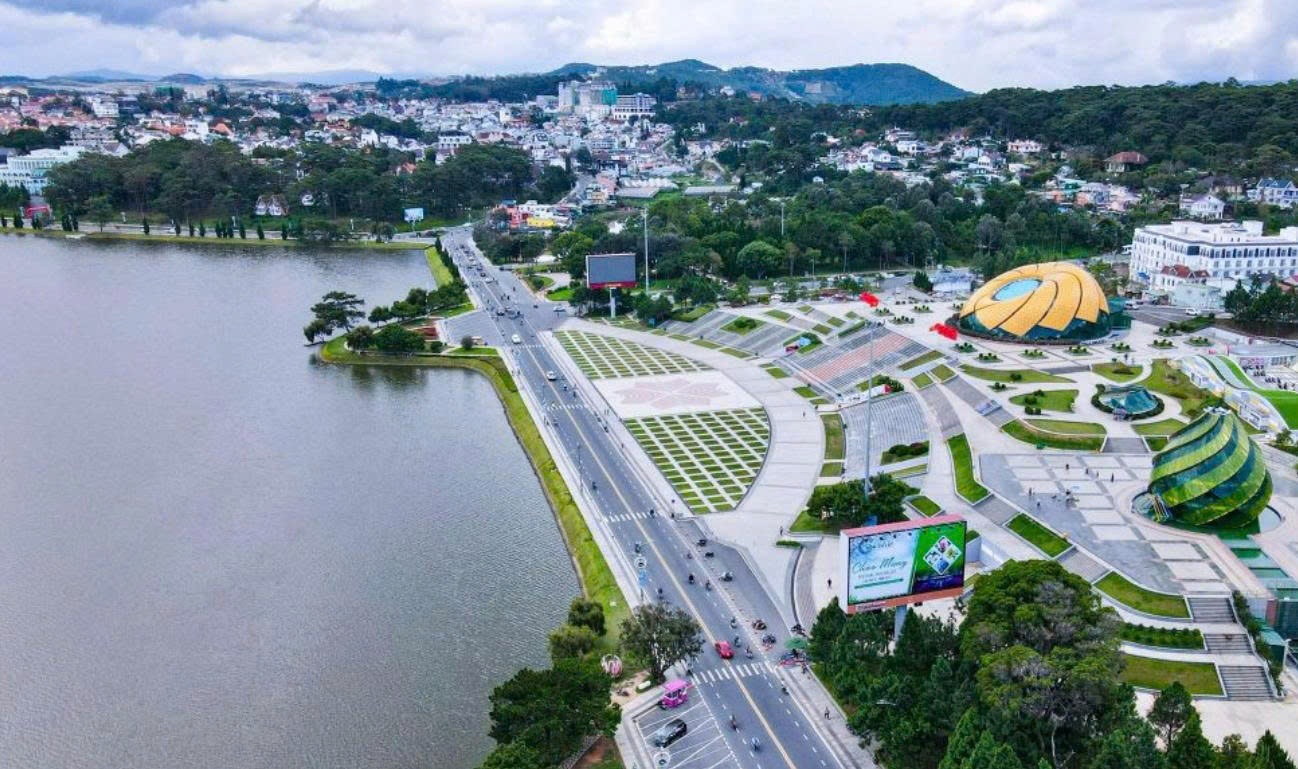 Điểm tin xây dựng - bất động sản ngày 9/12: Đà Nẵng rà soát toàn bộ các dự án nghỉ dưỡng ven biển chậm triển khai Điểm tin xây dựng - bất động sản ngày 9/12: Đà Nẵng rà soát toàn bộ các dự án nghỉ dưỡng ven biển chậm triển khai