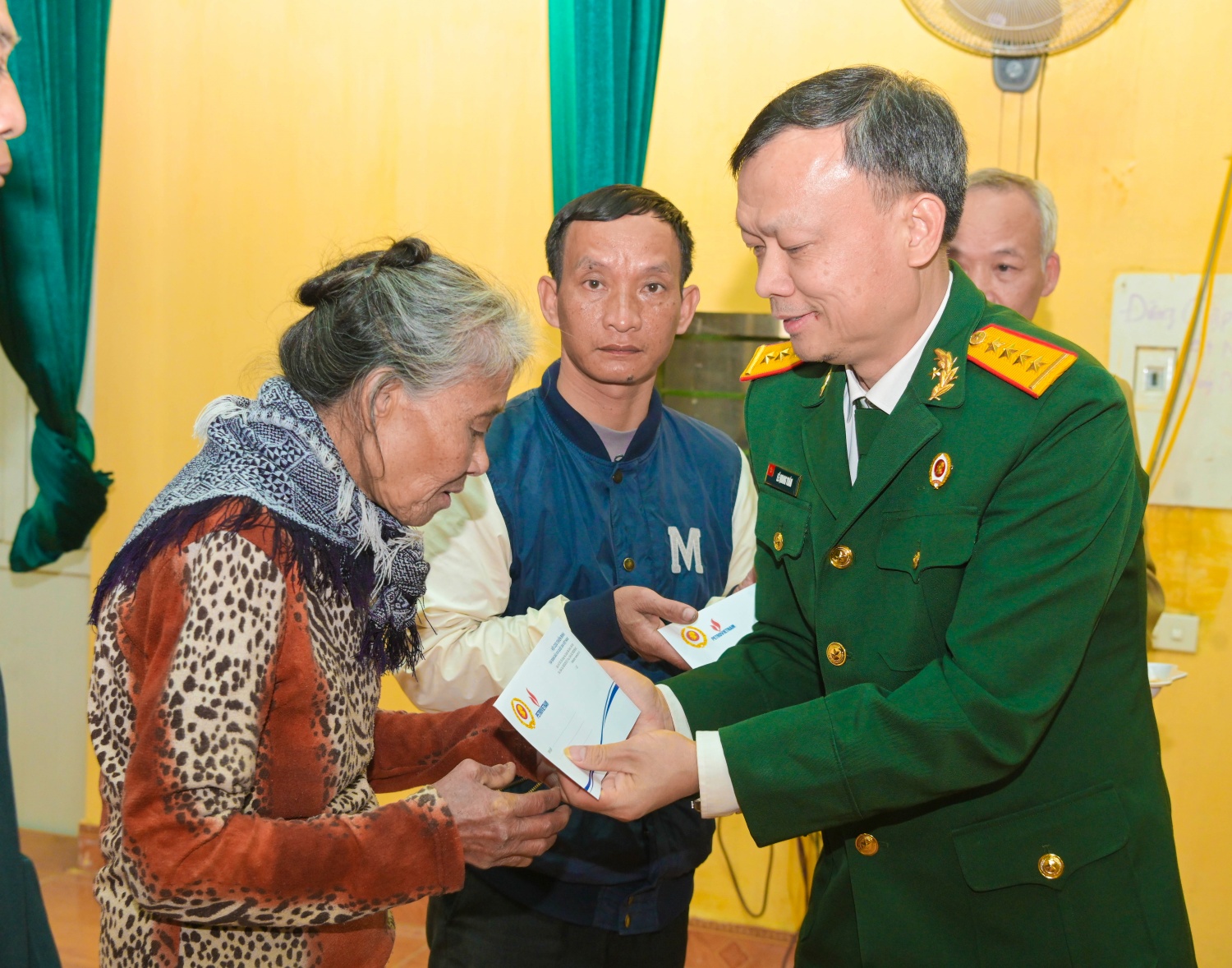 Hội CCB Petrovietnam lan tỏa nghĩa tình, trách nghiệm trong hoạt động an sinh xã hội Hội CCB Petrovietnam lan tỏa nghĩa tình, trách nghiệm trong hoạt động an sinh xã hội